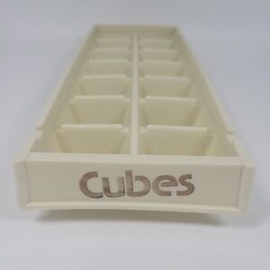 VTG Cubes‎ Ice Cube Tray Off White Stackable Easy Release MCM 70s 80s